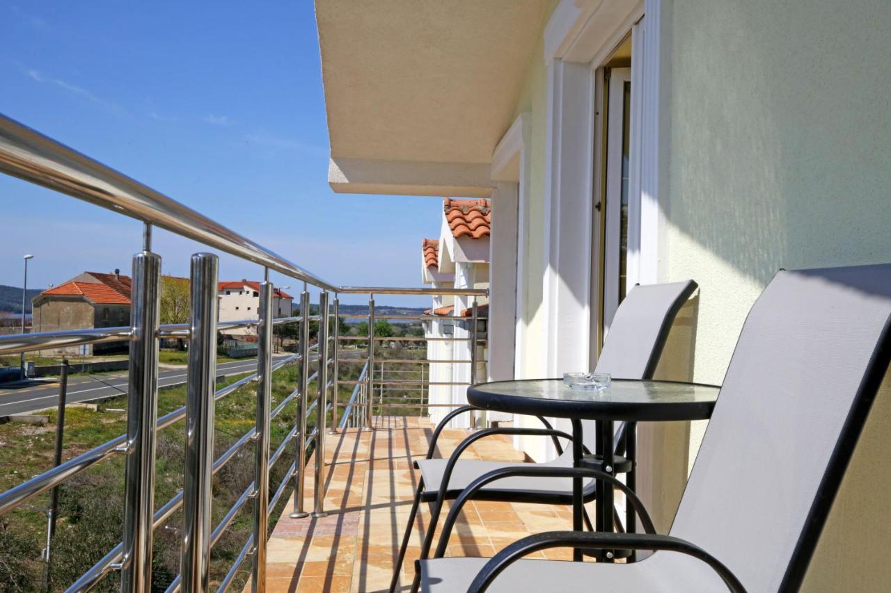 Villa Tea Donje Polje Exterior photo